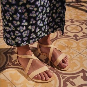 SHAPEN Calla Barefoot Sandals - NEVER WORN